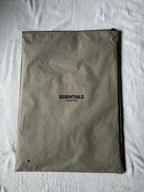 Fear of God Essentials SS Tee Olive/Khaki Size Large